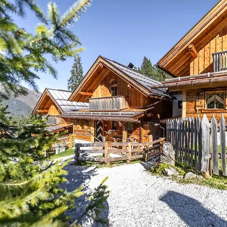 Skihuette An Der Piste Im Zillertal By Fewo-plan Zilf100 Holiday home